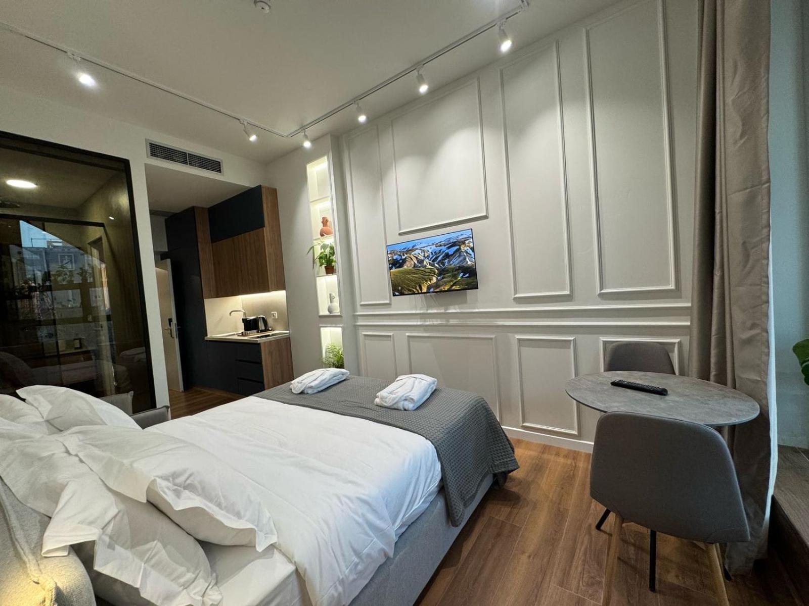 Moonlight Aparthotel
