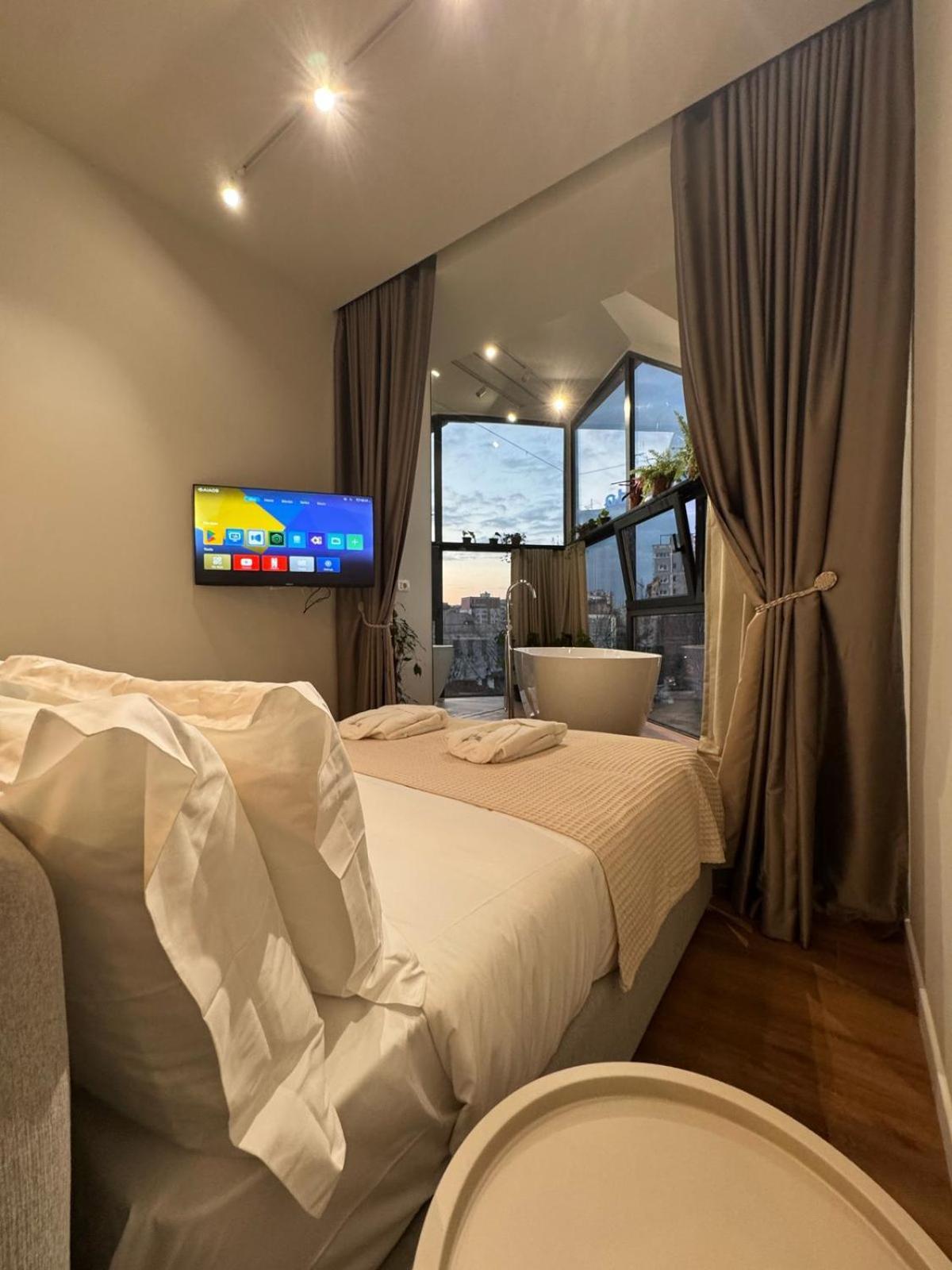 Moonlight Aparthotel